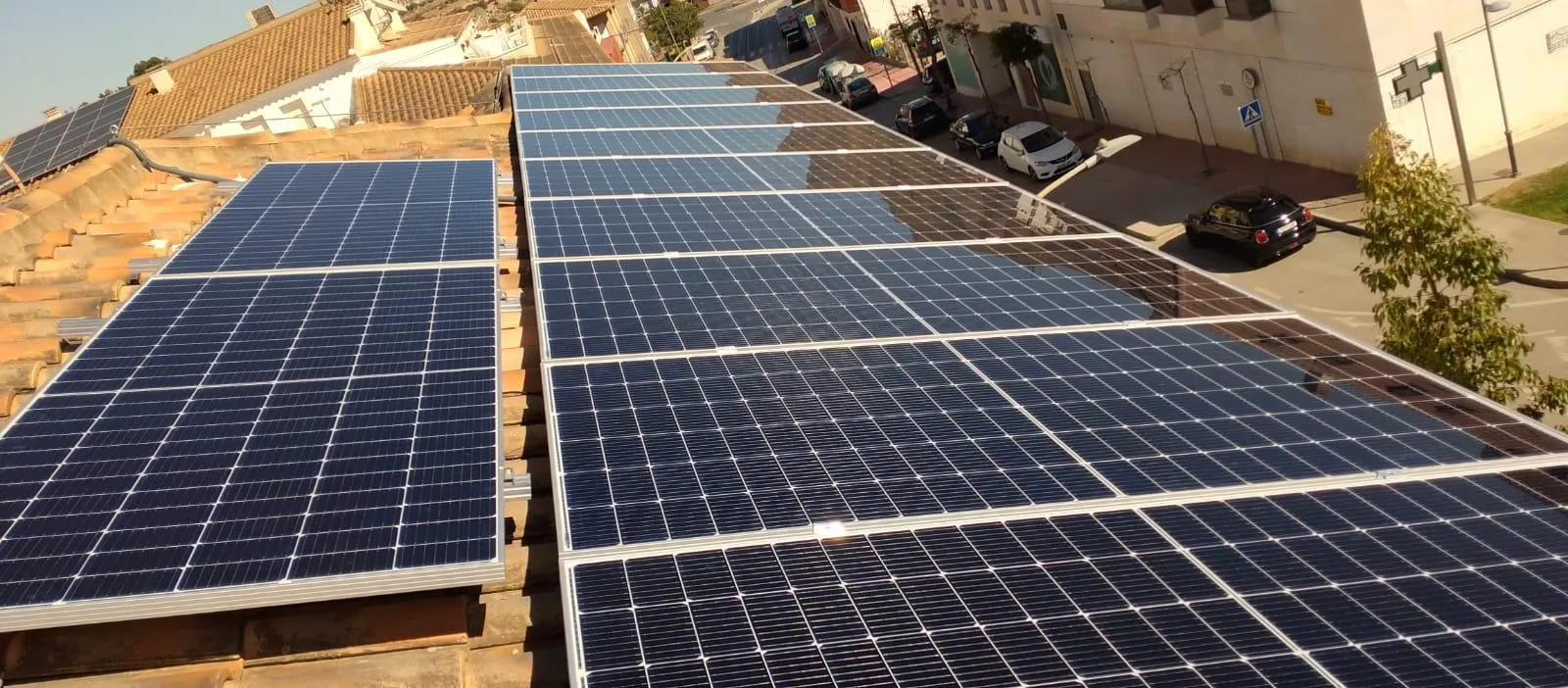 INSTALACION FOTOVOLTAICA EN HUÉRCAL-OVERA, ALMERÍA
